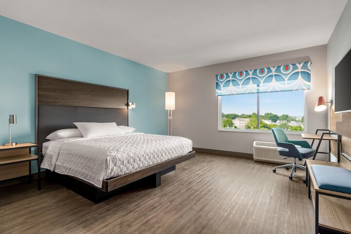 Room 21 of 33