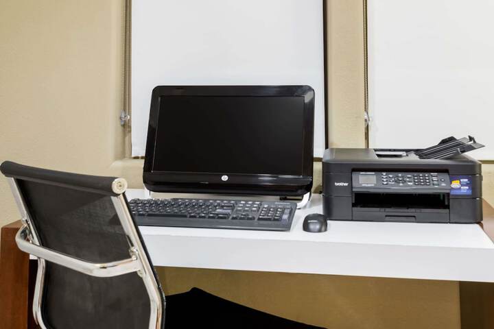 Business Center 15 of 15