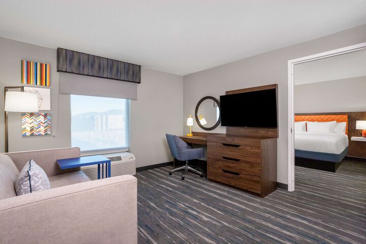 Room 26 of 38