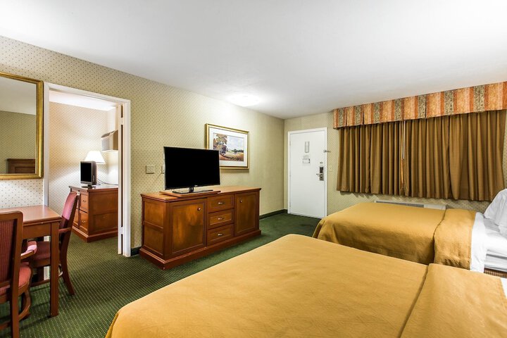 Room 22 of 39