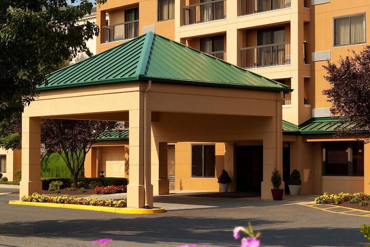 Courtyard by Marriott Cranbury South Brunswick