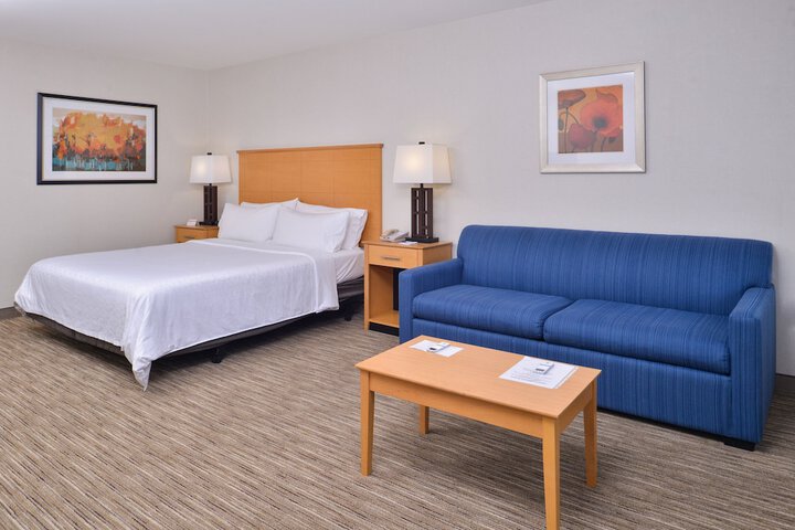 Holiday Inn Express Stockton Southeast by IHG