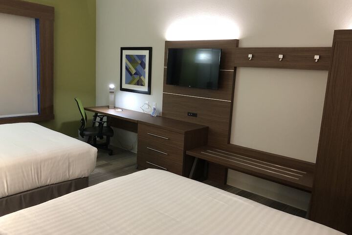 Room 48 of 62