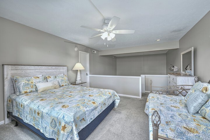 Room 27 of 63