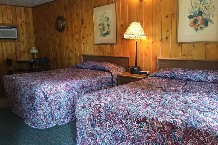 Room 32 of 43