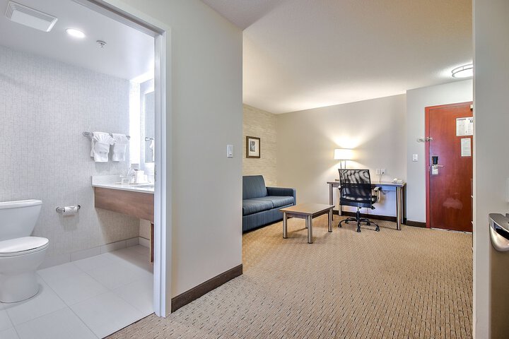 Room 18 of 39