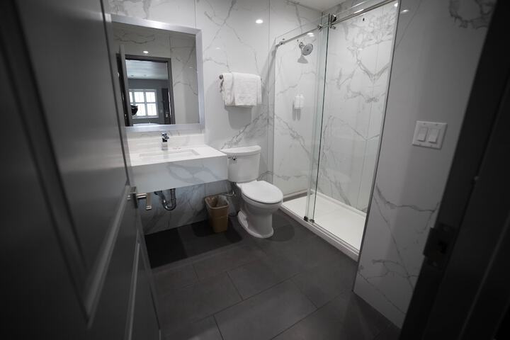 Room 20 of 73