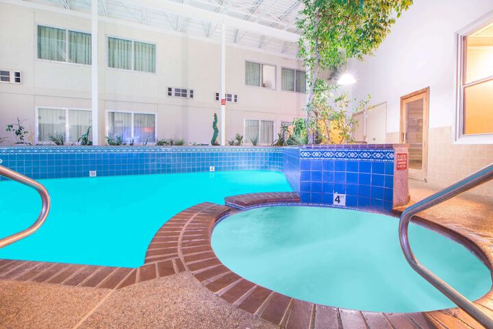 Ramada by Wyndham Enid