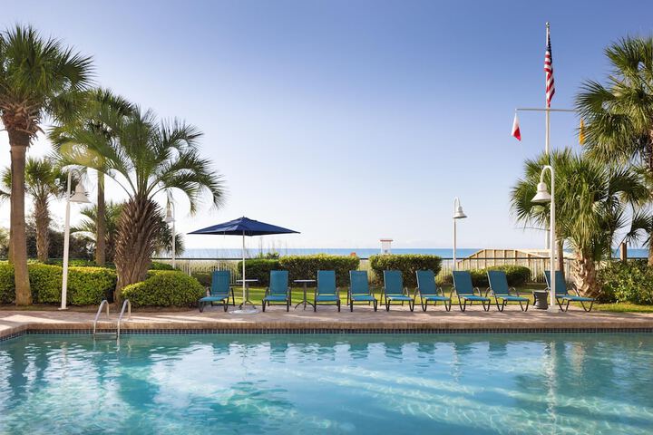 Hampton Inn & Suites Myrtle Beach / Oceanfront