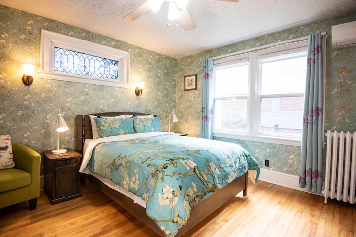 Room 18 of 71