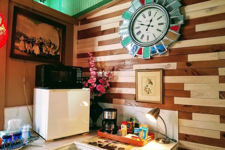 Room 33 of 53