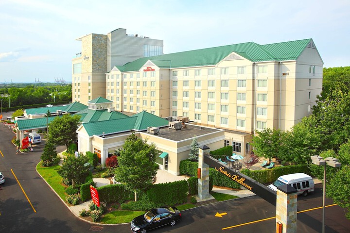 Hotel 2 of 115