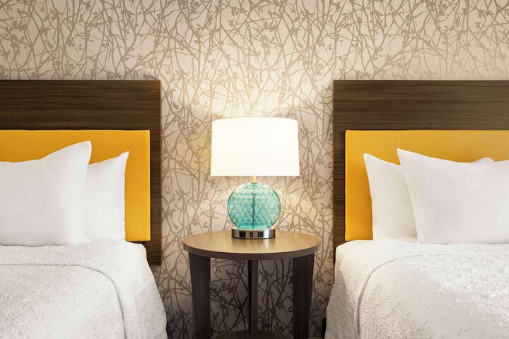 Room 14 of 30
