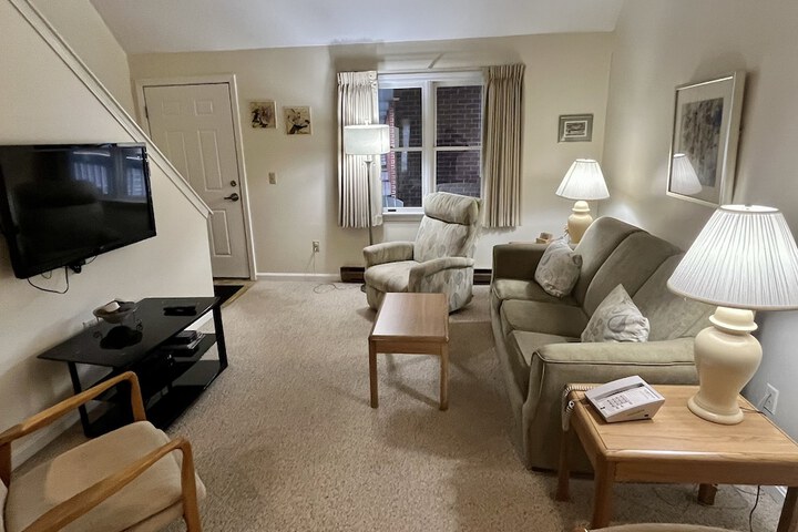 Room 25 of 60