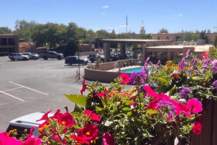 El Sendero Inn an Ascend Collection Hotel