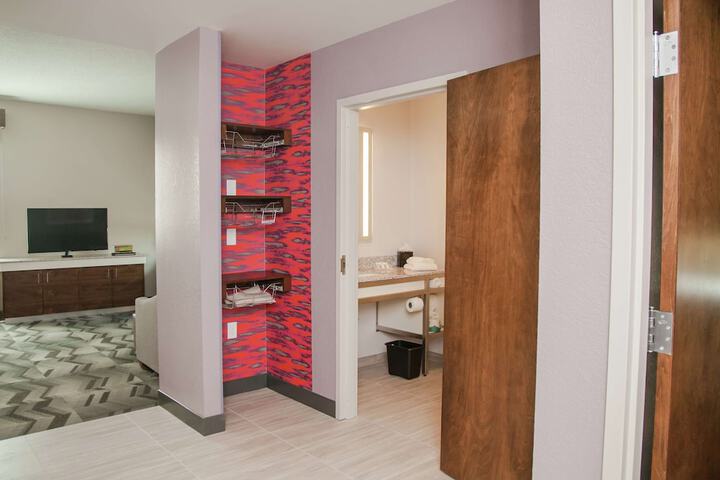 Room 8 of 64