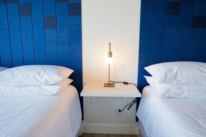 Room 52 of 71