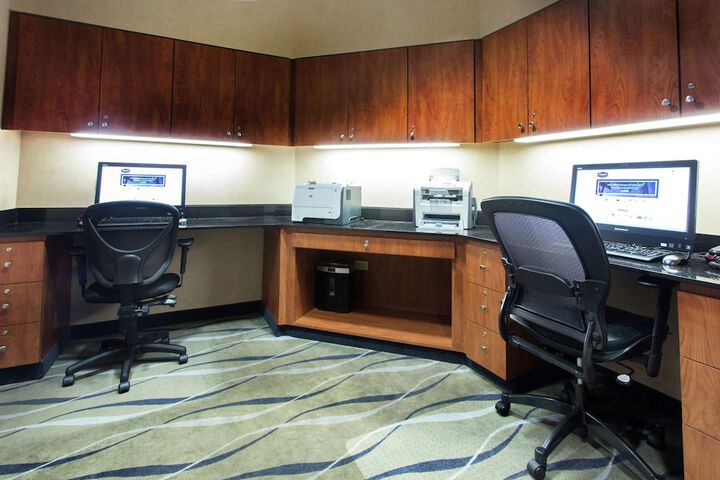 Business Center 59 of 60