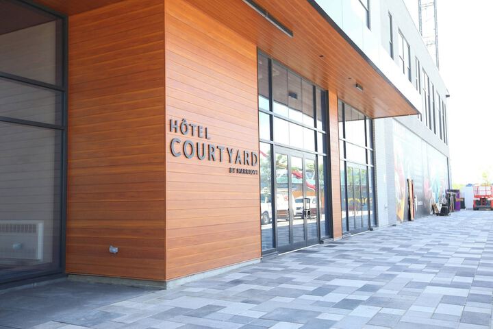 Courtyard by Marriott Montreal Brossard
