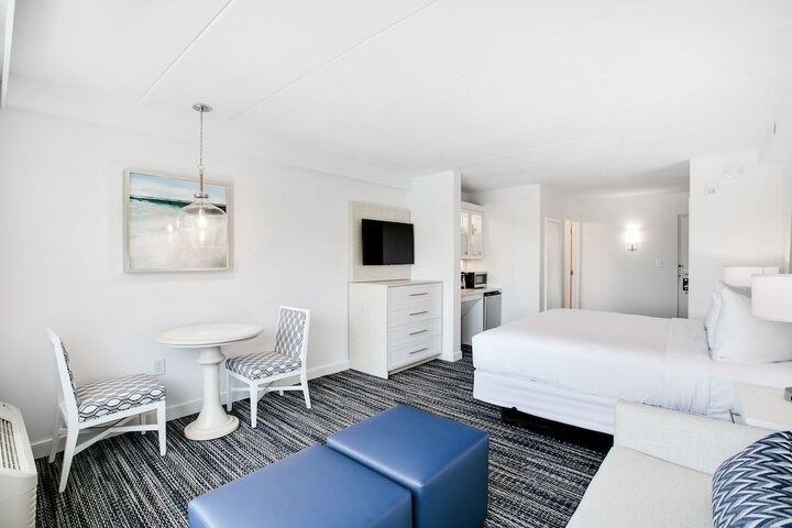 Room 42 of 62