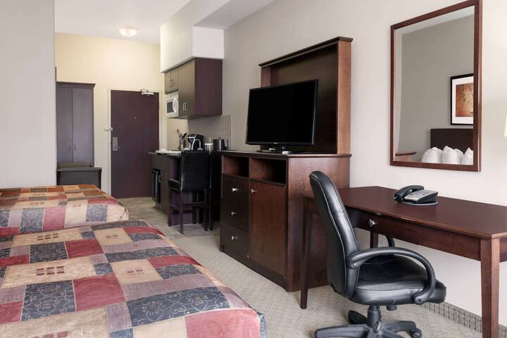 Ramada by Wyndham Weyburn