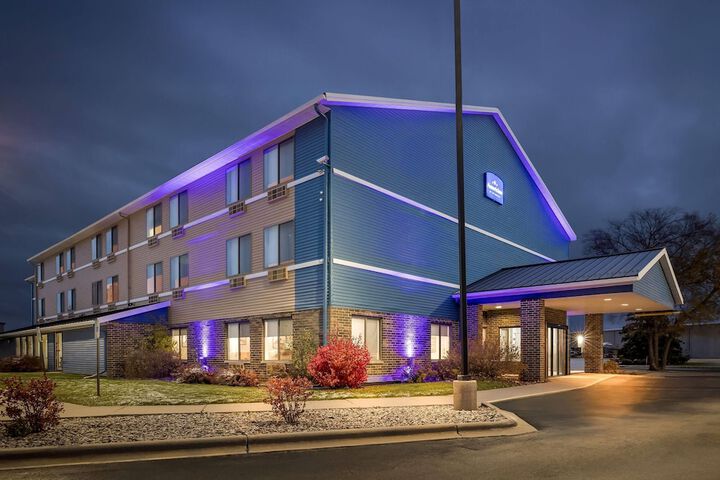 AmericInn by Wyndham Columbus Wisconsin