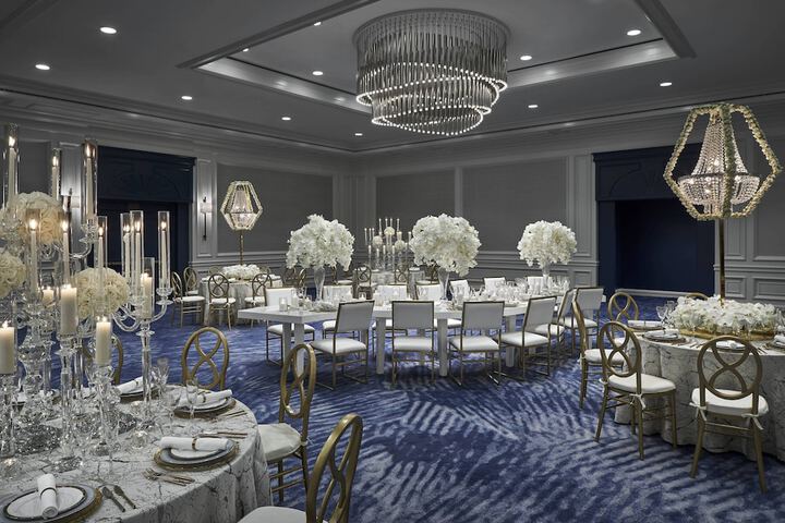 Ballroom/Hall 91 of 101