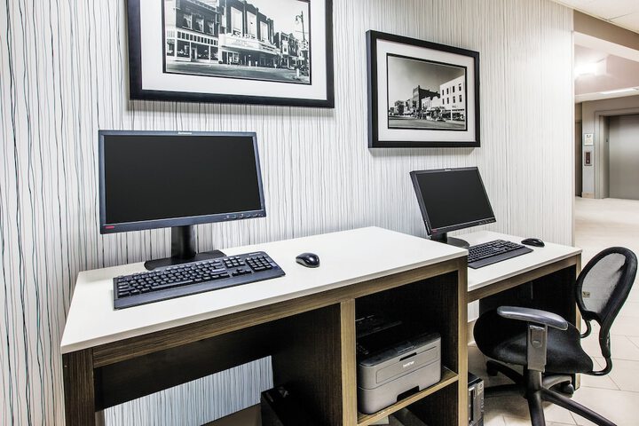 La Quinta Inn & Suites by Wyndham Kokomo