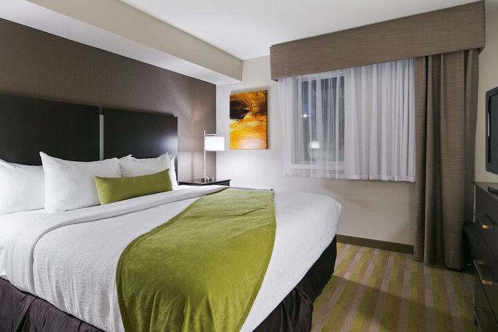 Room 16 of 27