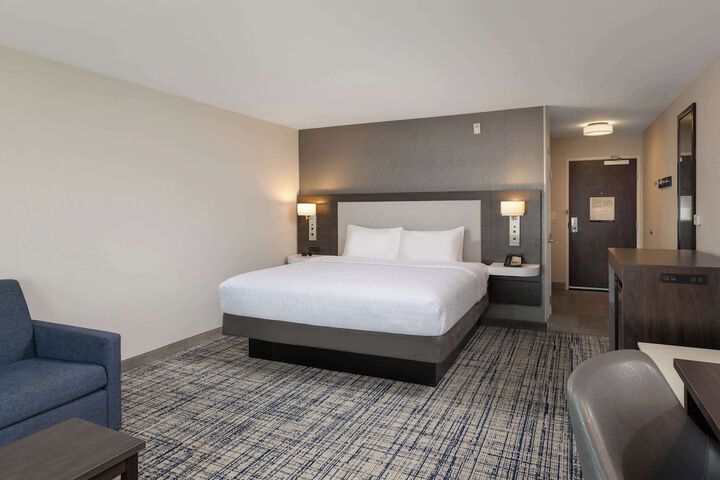 Room 32 of 55