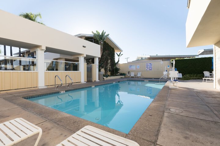 Pool 3 of 35