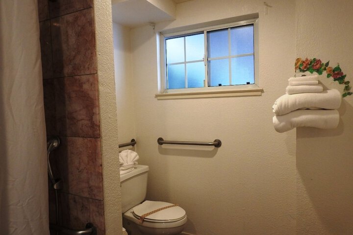 Room 29 of 33