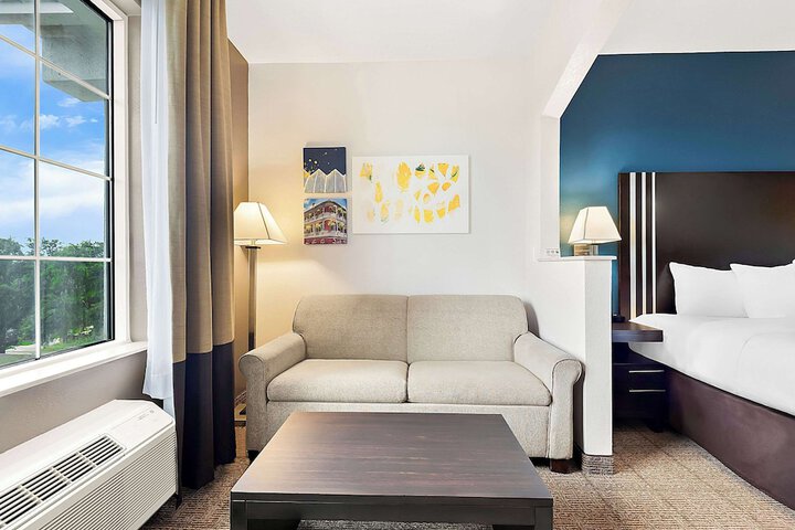 Room 34 of 66