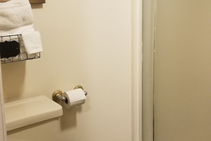 Room 11 of 26