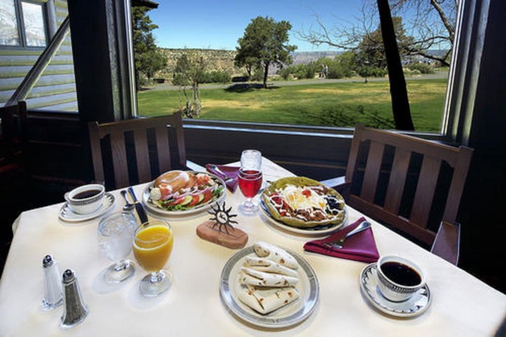 Breakfast/Coffee Service 34 of 36