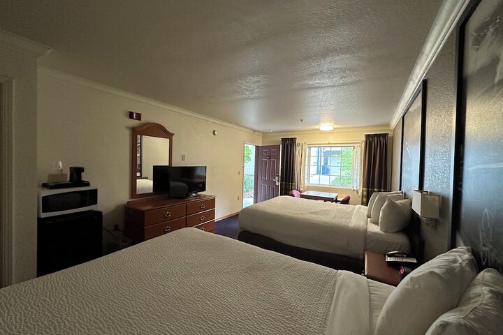 Room 80 of 87
