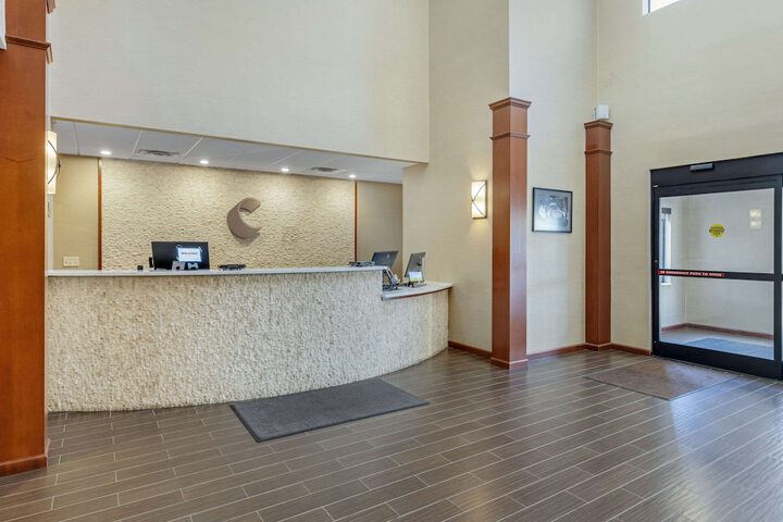 Hotel Interior 11 of 33