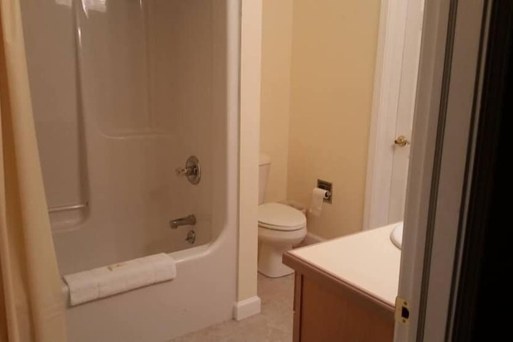 Room 13 of 20