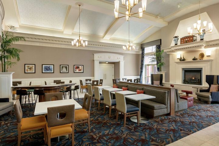 Hotel Interior 10 of 31
