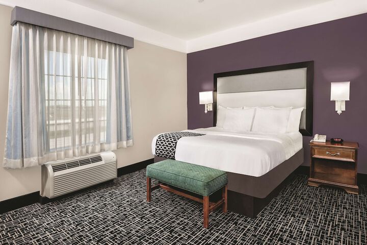 Room 15 of 40