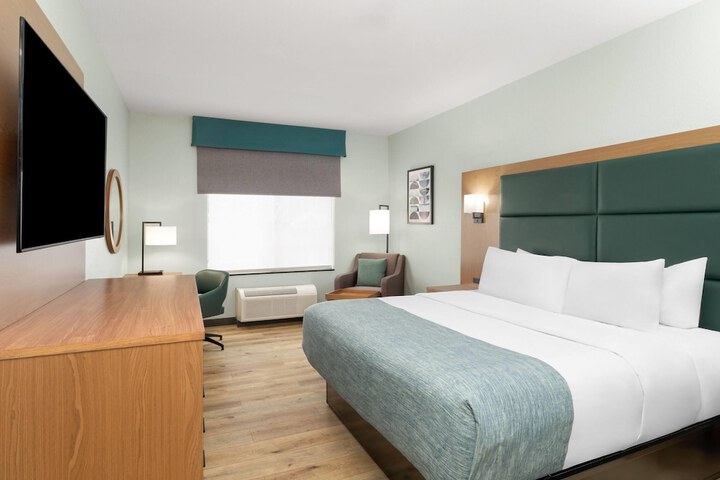 Wingate Suites by Wyndham Mansfield