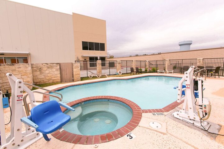 Pool 5 of 45