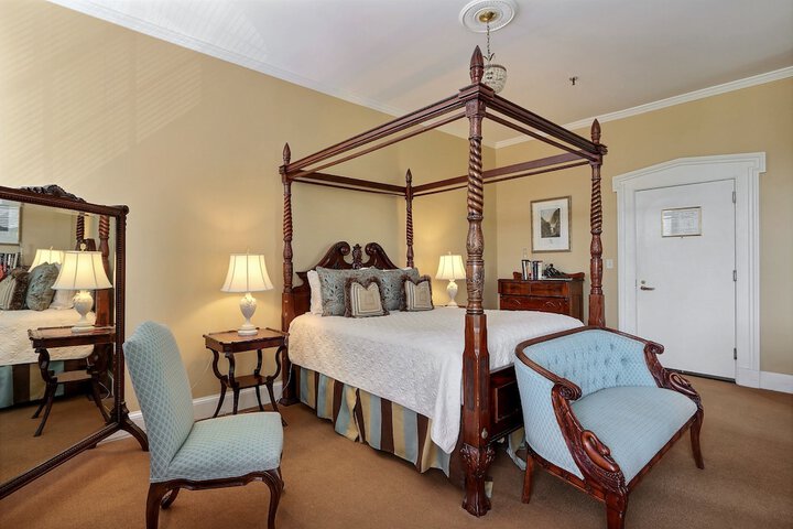Room 21 of 170