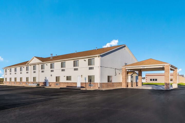 Hotel 2 of 33