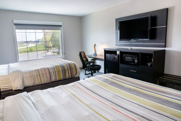 Country Inn & Suites by Radisson Columbus West, OH