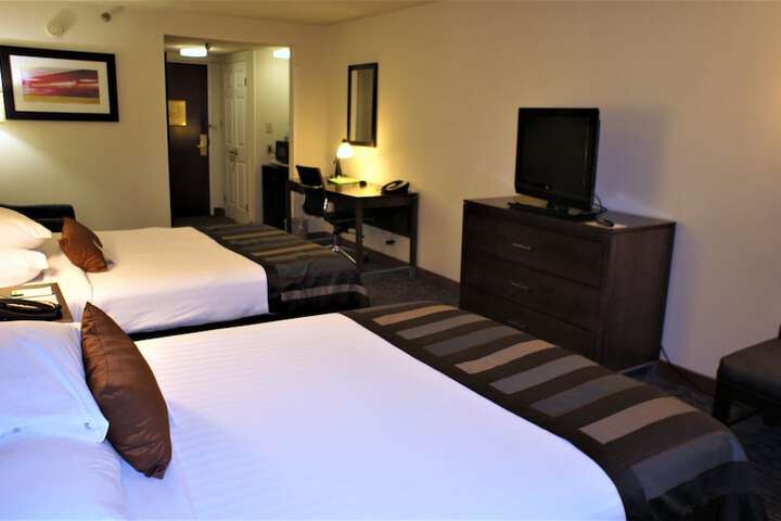 Room 30 of 47