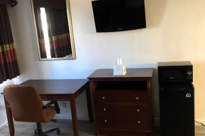 Room 21 of 30