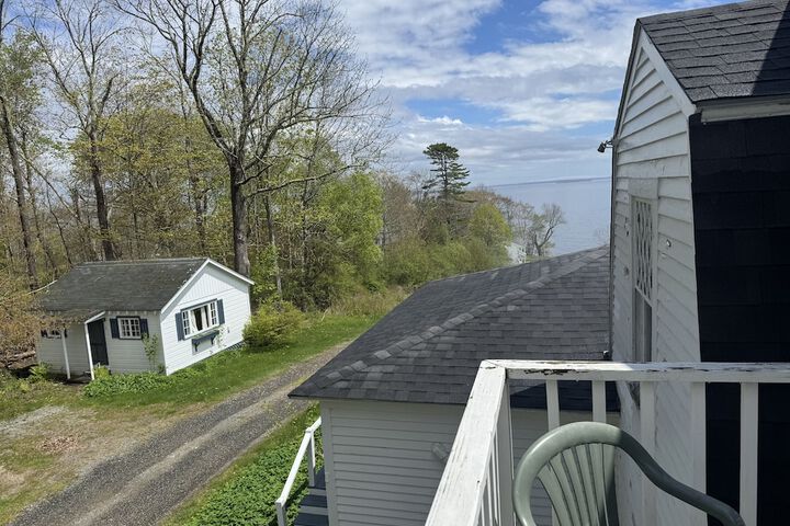 High Tide Inn
