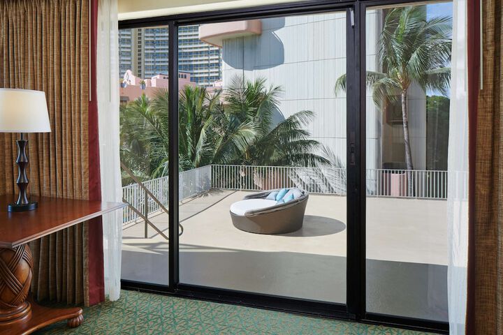 Room 25 of 123