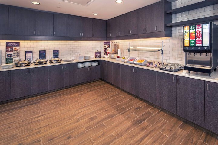 Breakfast/Coffee Service 30 of 37